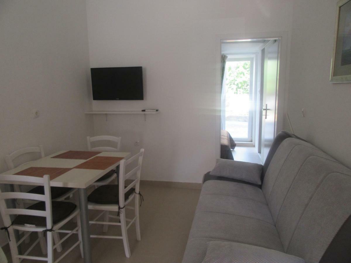 Apartment Vanesa Zara Esterno foto
