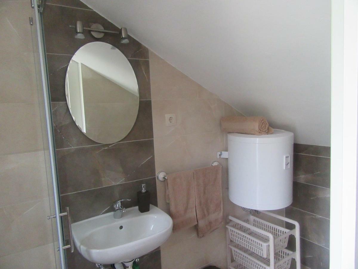 Apartment Vanesa Zara Esterno foto